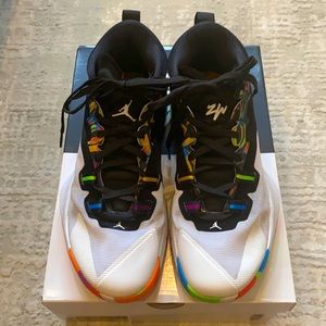 Jordan Zion 1 Men’s Basketball Shoe. Size 12.  With Box. Like New Condition.